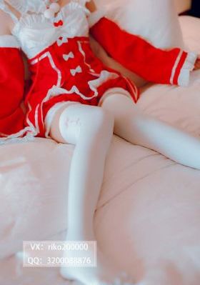 加油站的6个瑞士女孩